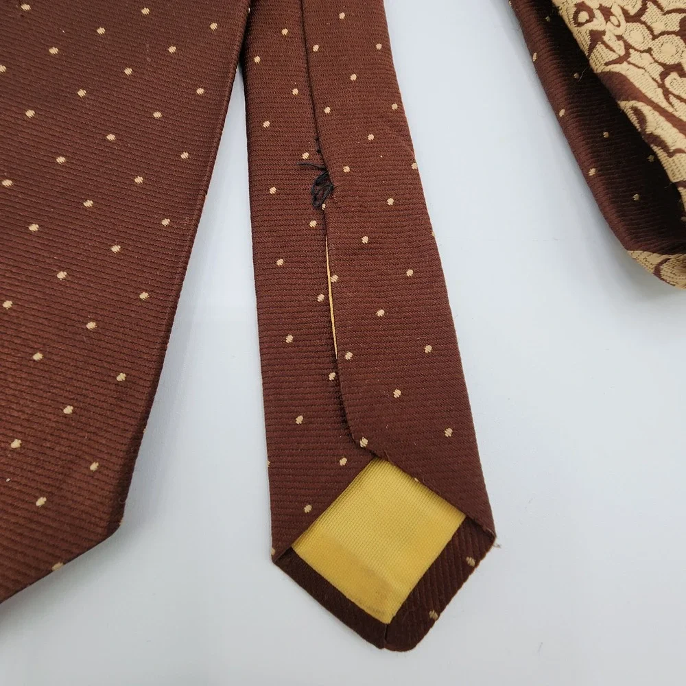 Vintage Golden‎ Clasp By Prince Consort Tie Brown Eagle Dot Polyester Fabric 57